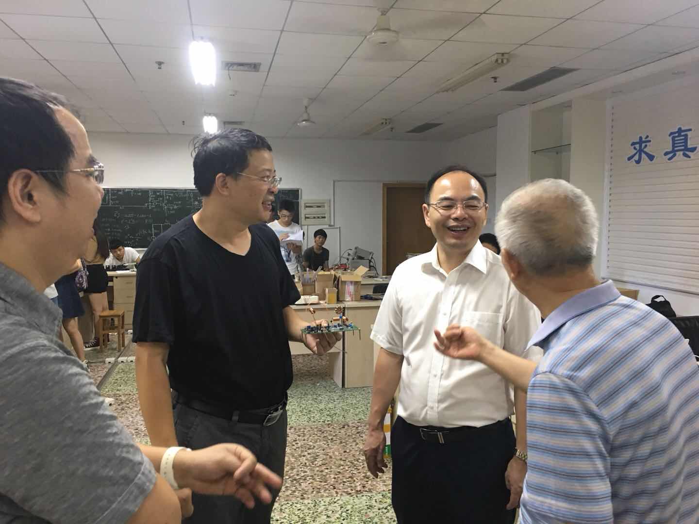 長沙學(xué)院